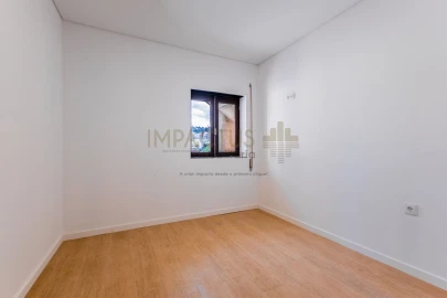 Moradia T4 para Venda em Bougado (São Martinho e Santiago)