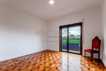 Moradia T4 para Venda em Bougado (São Martinho e Santiago)