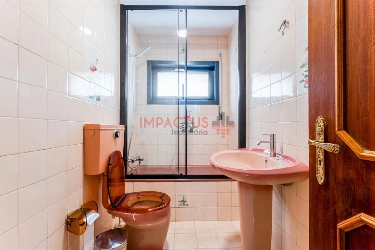 Moradia T4 para Venda em Bougado (São Martinho e Santiago) Foto 19