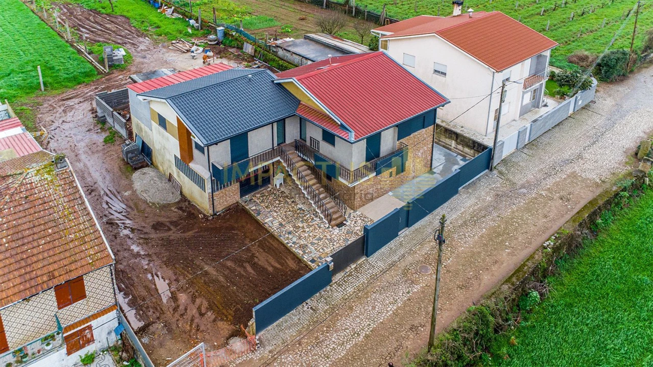 Moradia T4 para Venda em Bougado (São Martinho e Santiago) Foto 25