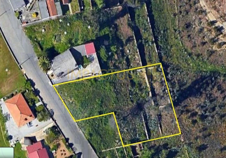 Terreno para Venda em Folgosa Foto 1