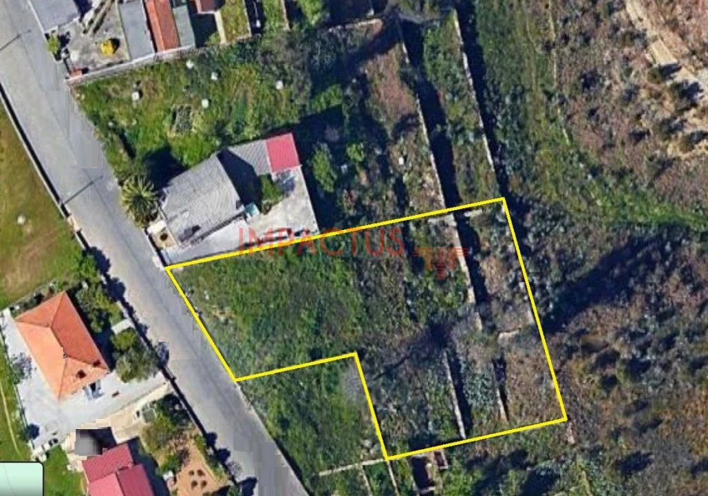 Terreno para Venda em Folgosa Foto 1