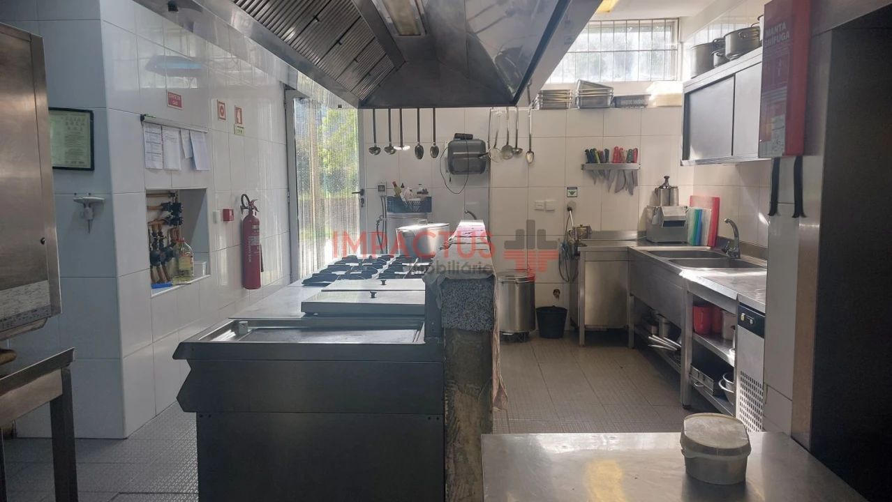 Loja para Venda em Castêlo da Maia Foto 10