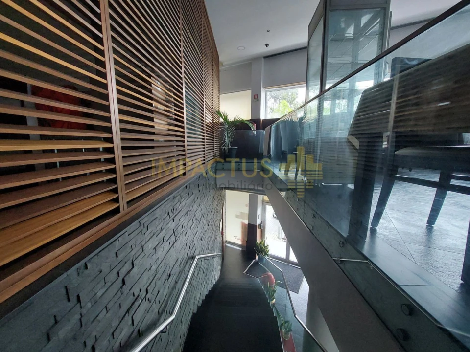 Loja para Venda em Castêlo da Maia Foto 7