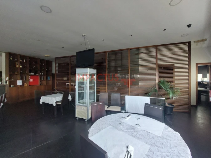 Loja para Venda em Castêlo da Maia Foto 3