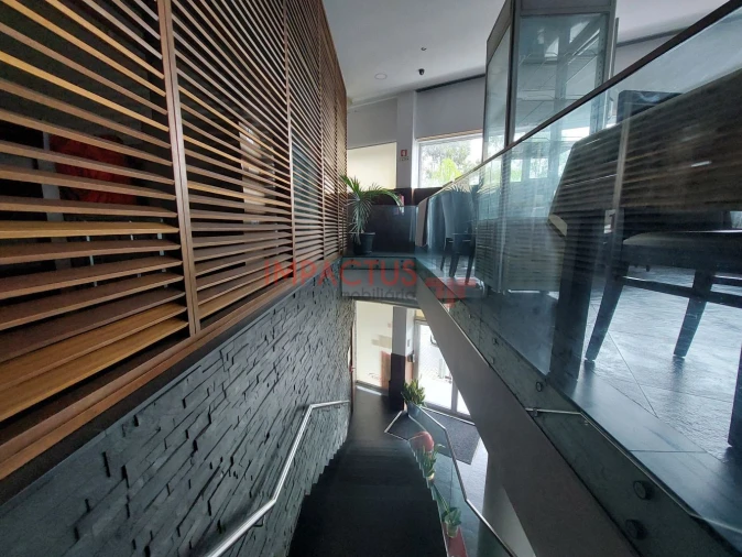 Loja para Venda em Castêlo da Maia Foto 7