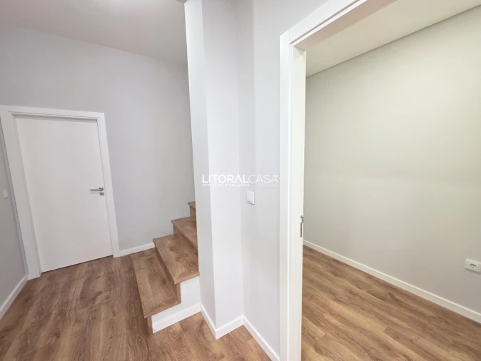 Apartamento T3 para Venda em Glória e Vera Cruz Foto 9