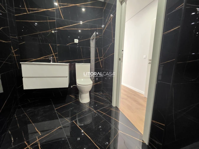 Apartamento T3 para Venda em Glória e Vera Cruz Foto 25