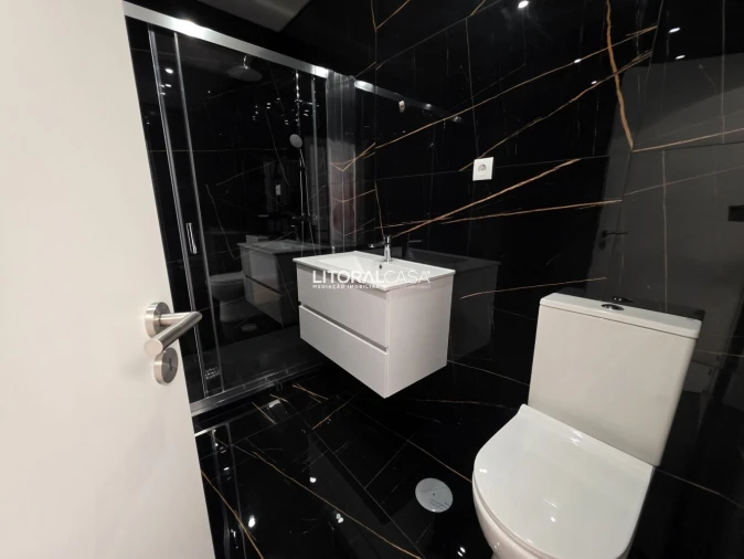 Apartamento T3 para Venda em Glória e Vera Cruz Foto 17