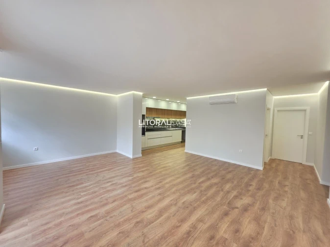 Apartamento T3 para Venda em Glória e Vera Cruz Foto 5