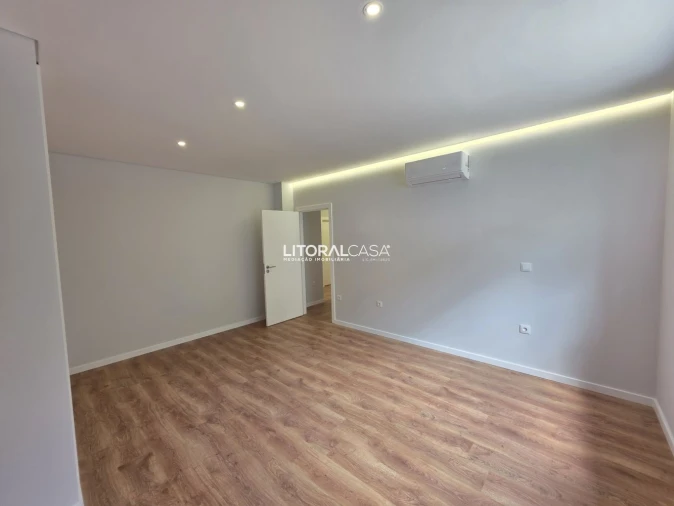 Apartamento T3 para Venda em Glória e Vera Cruz Foto 15