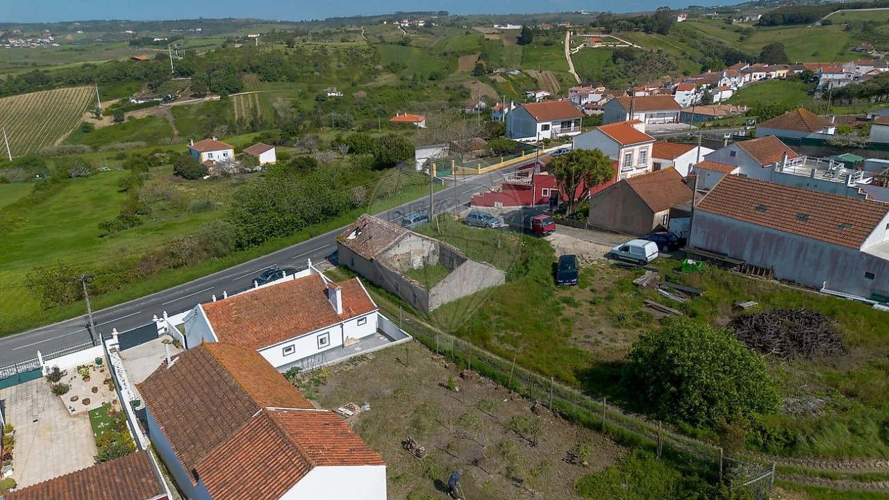 Moradia T2 para Venda em Carvoeira e Carmões Foto 4