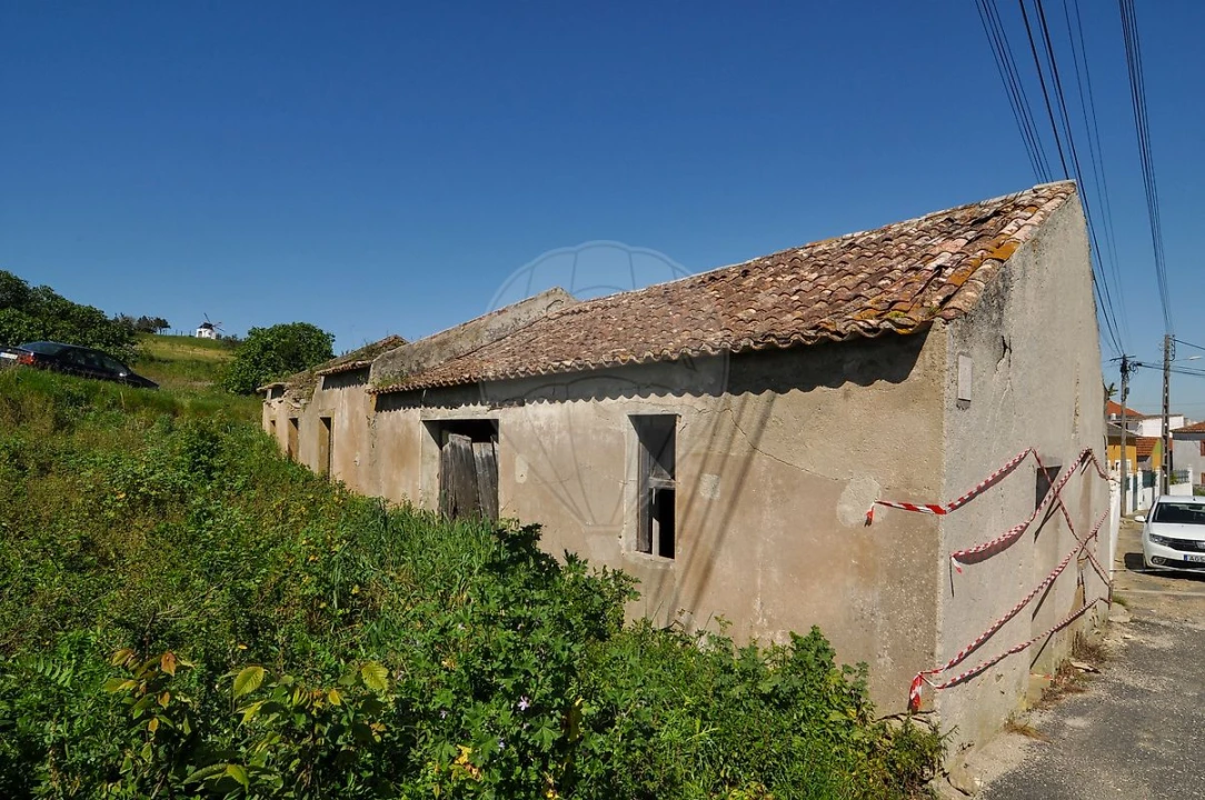 Moradia T2 para Venda em Carvoeira e Carmões Foto 15