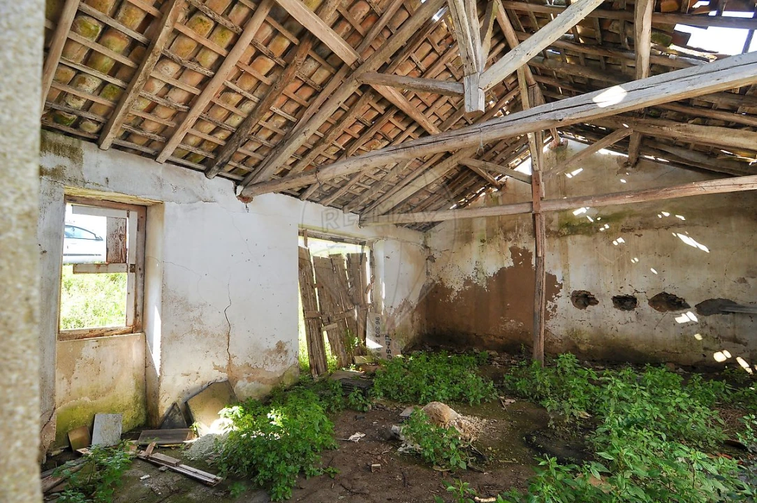 Moradia T2 para Venda em Carvoeira e Carmões Foto 9