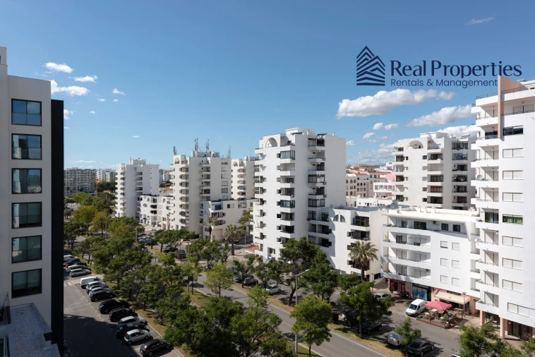 Apartamento T2 para Venda em Quarteira Foto 47