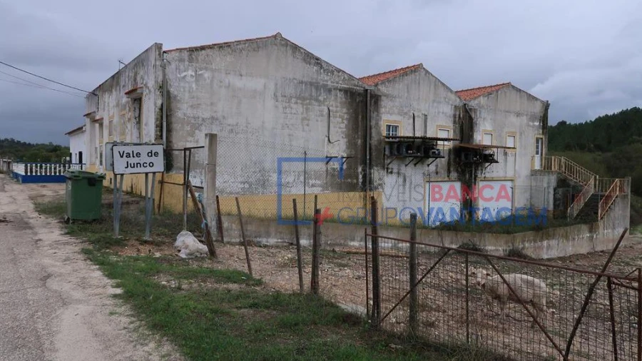 Armazém para Venda em Comenda