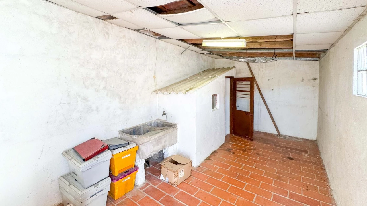 Moradia T2 para Venda em Loule (São Sebastião) Foto 28