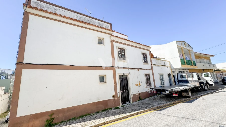Moradia T2 para Venda em Loule (São Sebastião) Foto 33