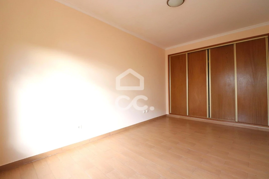 Prédio para Venda em Avelar Foto 8