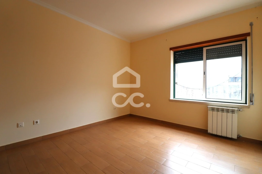 Prédio para Venda em Avelar Foto 11