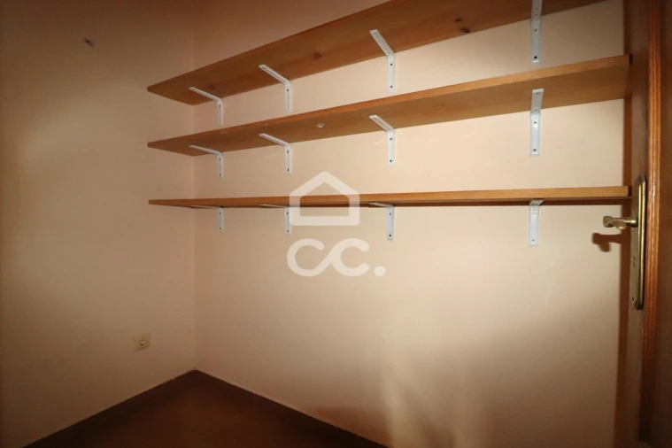 Prédio para Venda em Avelar Foto 12