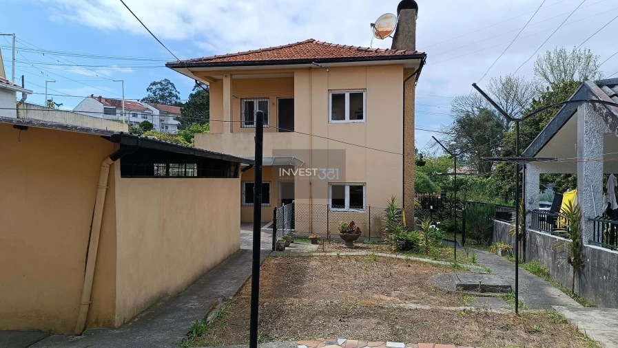 Moradia T4 para Venda em Santa Marinha e São Pedro da Afurada Foto 2