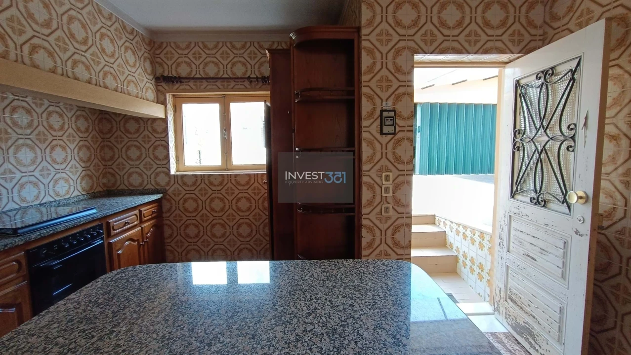 Moradia T4 para Venda em Santa Marinha e São Pedro da Afurada Foto 10