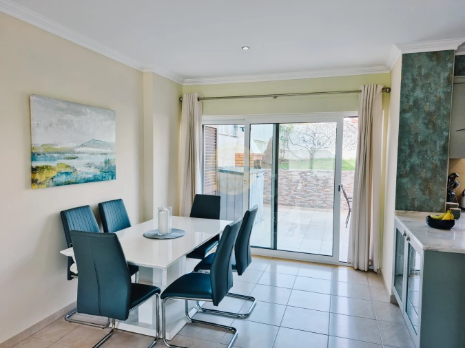 Moradia T4 para Venda em Foz do Arelho Foto 6