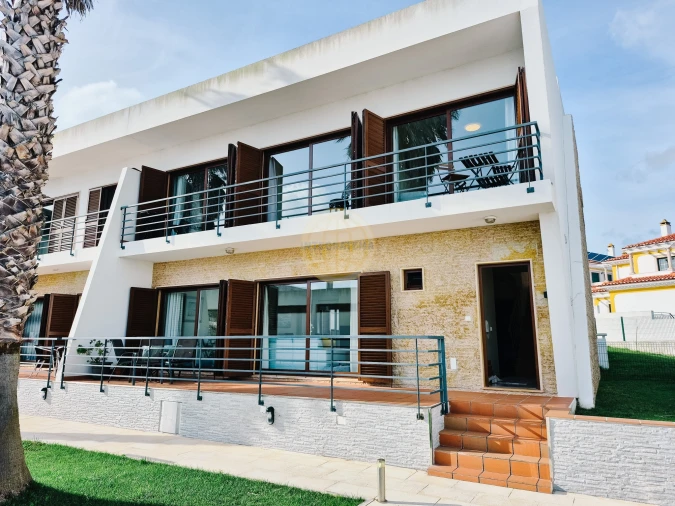 Moradia T4 para Venda em Foz do Arelho Foto 1