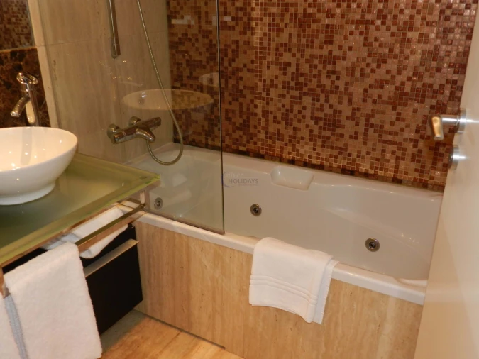 Apartamento T2 para Venda em Quarteira Foto 13