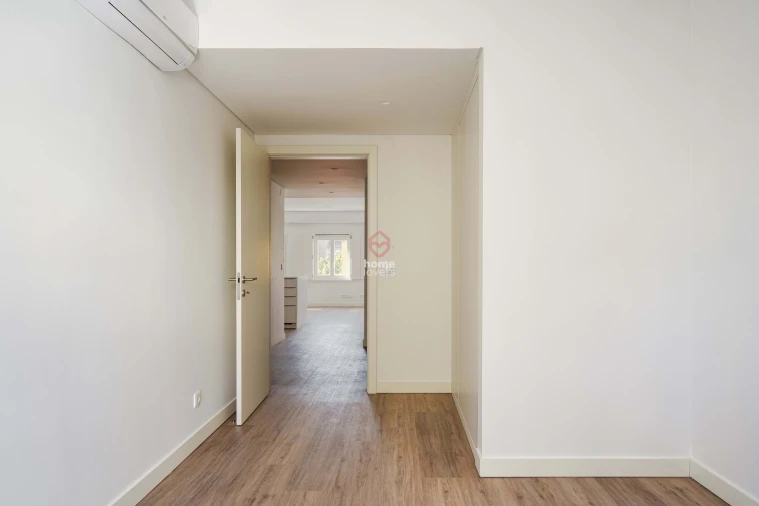Apartamento T2 para Venda em Estrela Foto 12