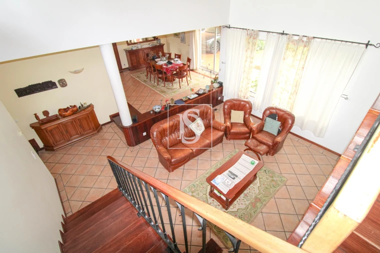 Moradia T3 para Venda em Ossela Foto 2