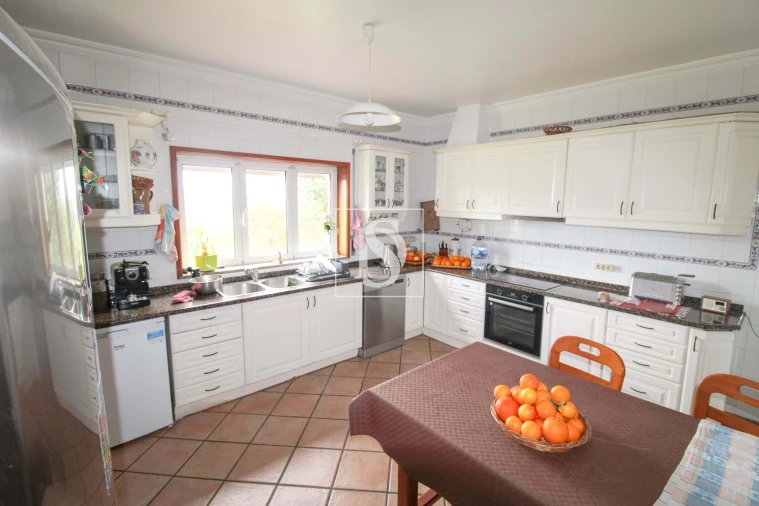 Moradia T3 para Venda em Ossela Foto 10