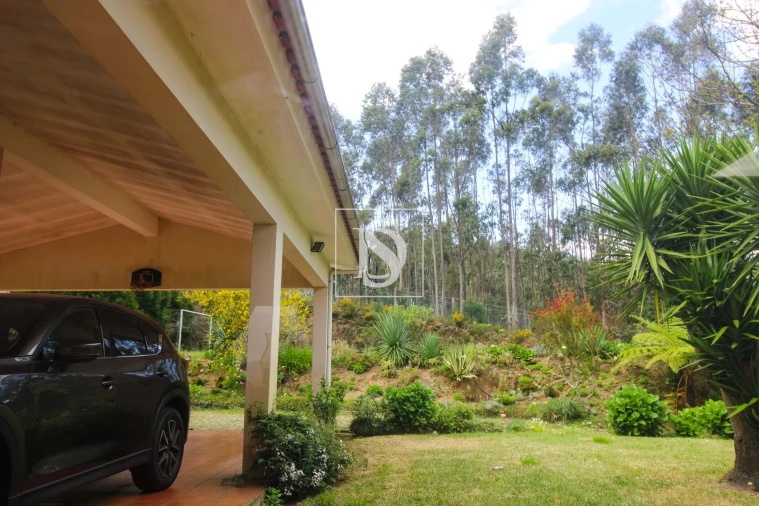 Moradia T3 para Venda em Ossela Foto 18