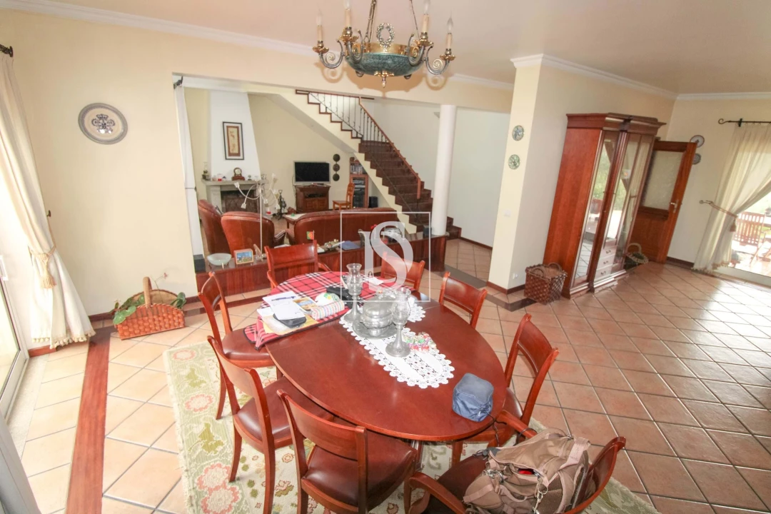 Moradia T3 para Venda em Ossela Foto 6