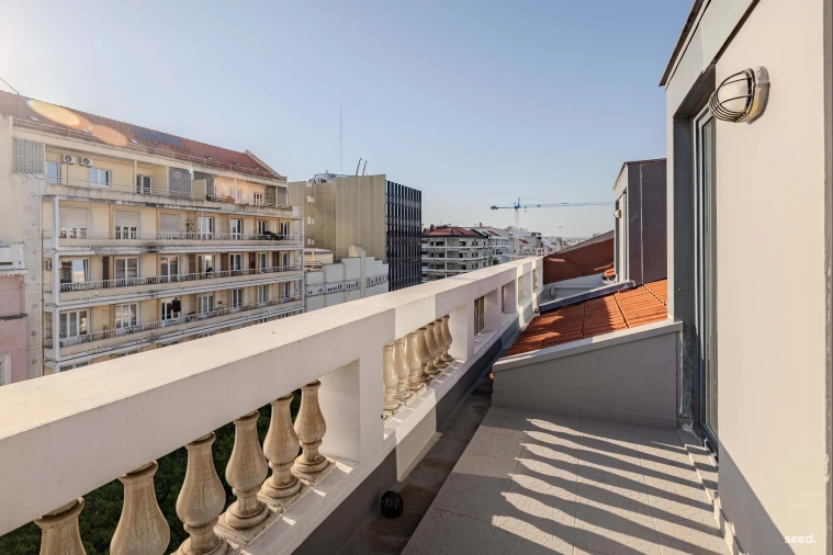 Apartamento T4 para Venda em Arroios Foto 3