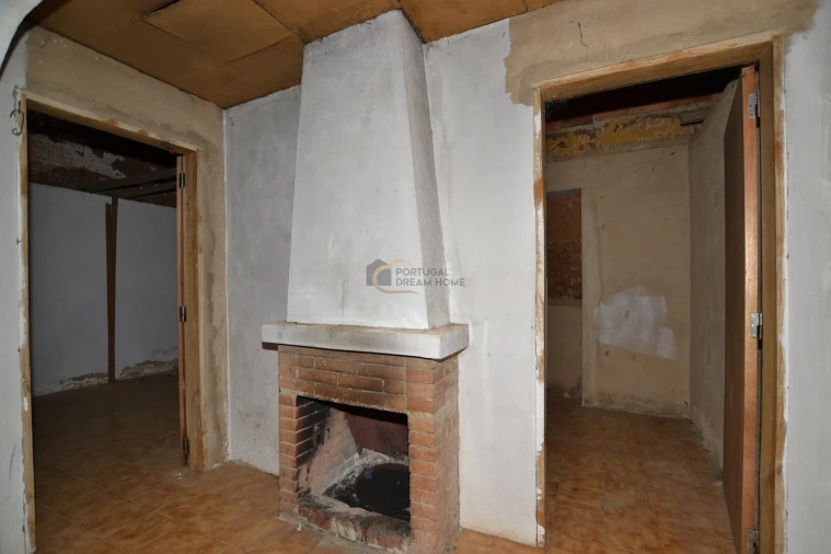 Moradia T3 para Venda em São Marcos da Serra Foto 5