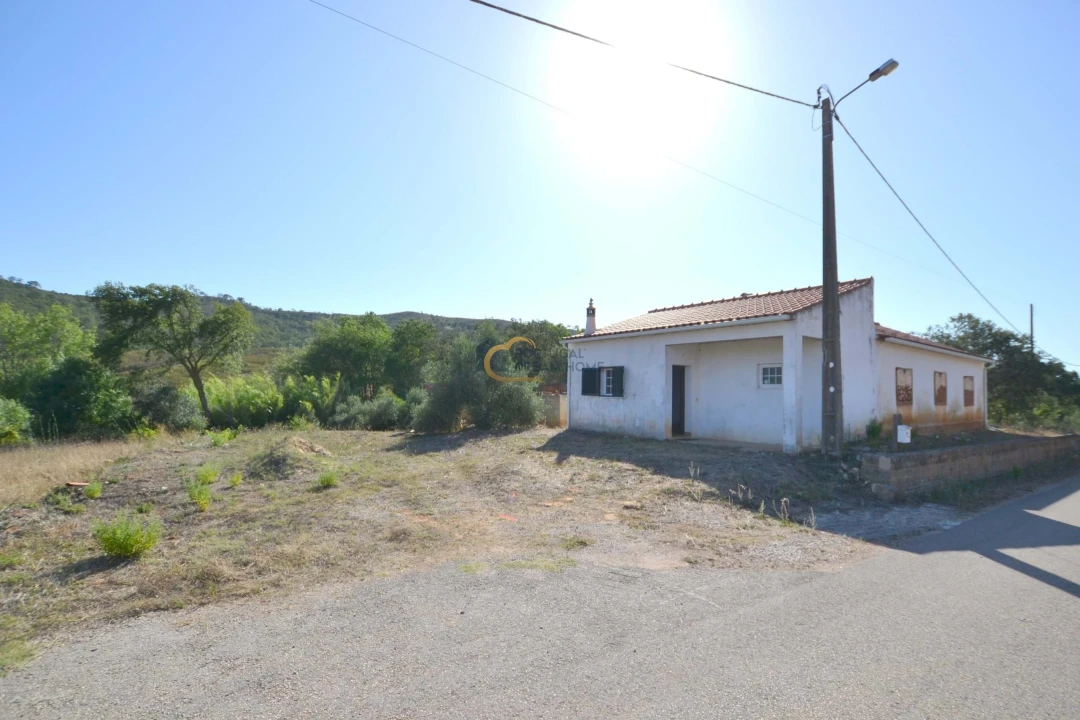 Moradia T3 para Venda em São Marcos da Serra Foto 1