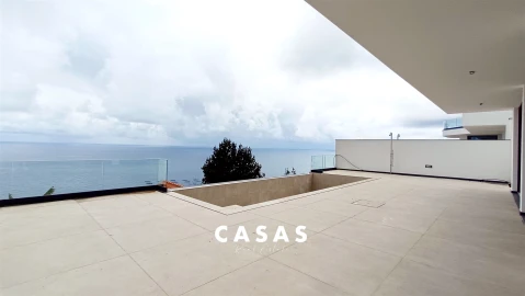 Moradia T4 para Venda em Arco da Calheta