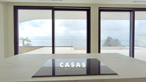 Moradia T4 para Venda em Arco da Calheta