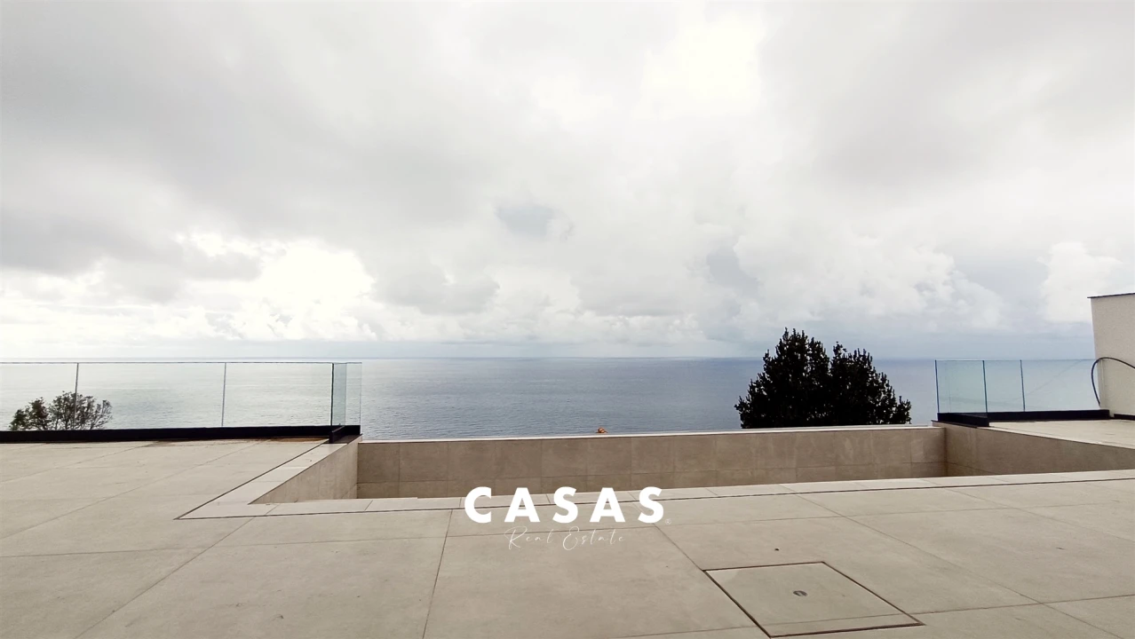 Moradia T4 para Venda em Arco da Calheta Foto 5
