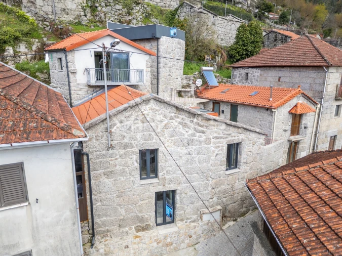 Moradia T1 para Venda em Cibões e Brufe Foto 1