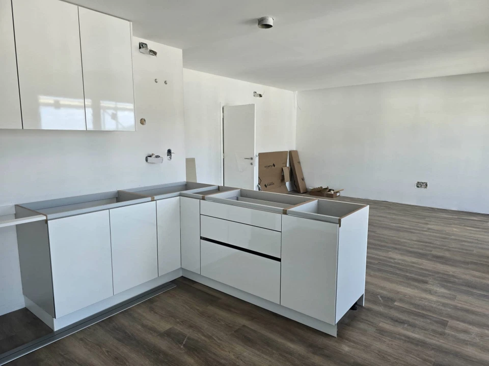 Apartamento T3 para Venda em Sé e São Lourenço Foto 2