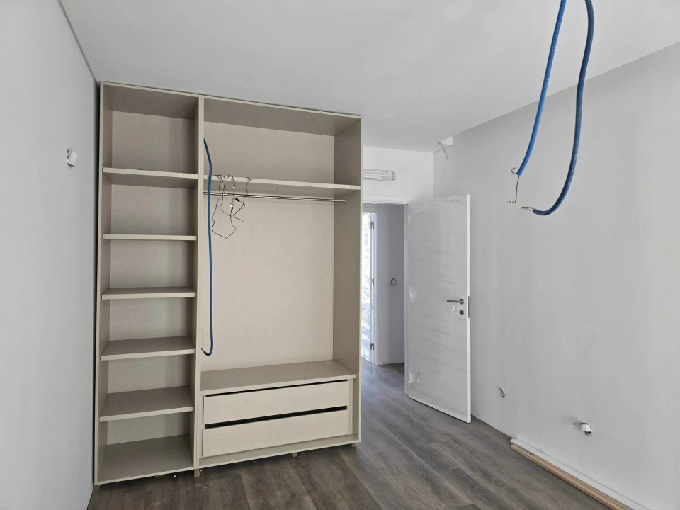 Apartamento T3 para Venda em Sé e São Lourenço Foto 7