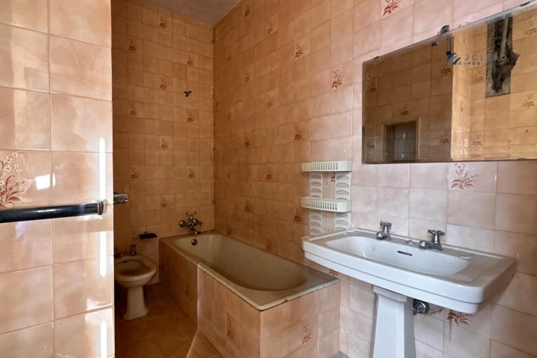 Moradia T3 para Venda em Gião Foto 38