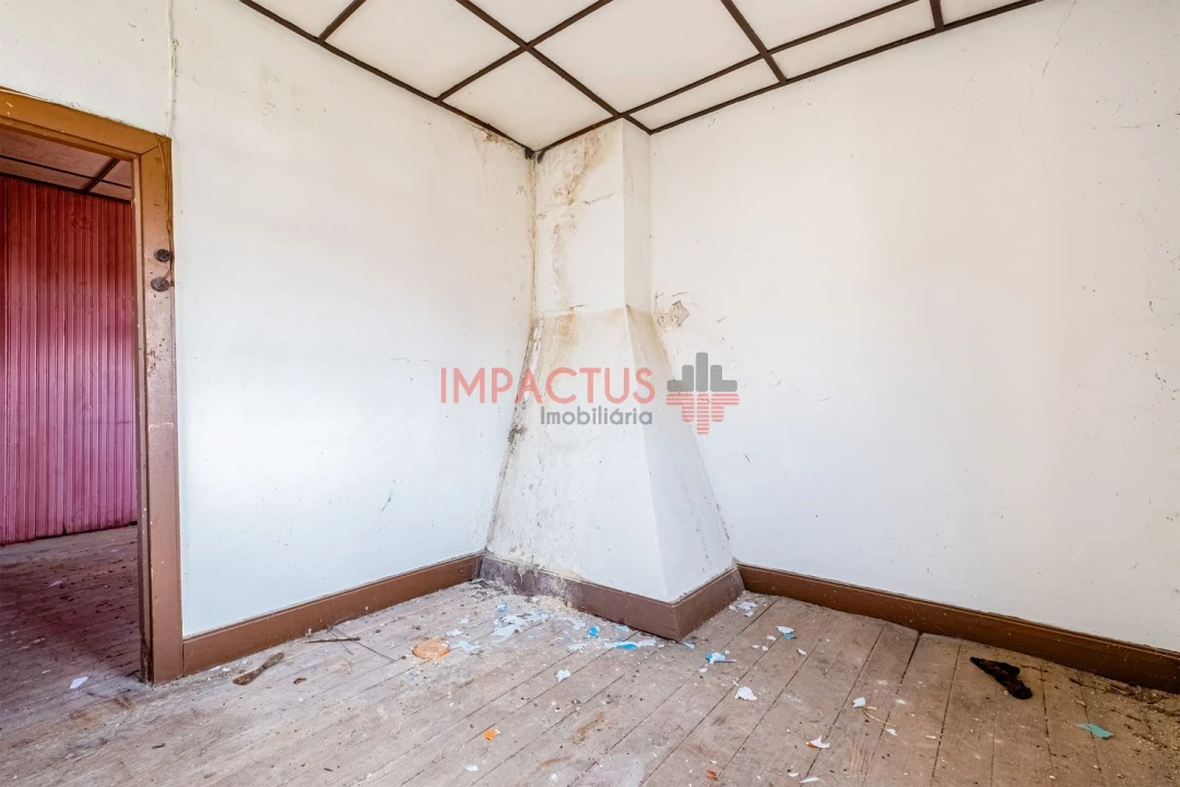 Moradia T3 para Venda em Castêlo da Maia Foto 13