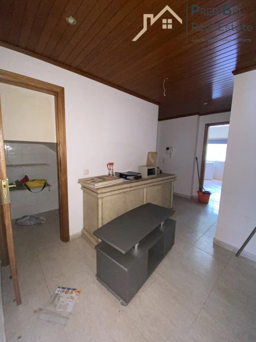 Apartamento T2 para Venda em Algueirão-Mem Martins Foto 7