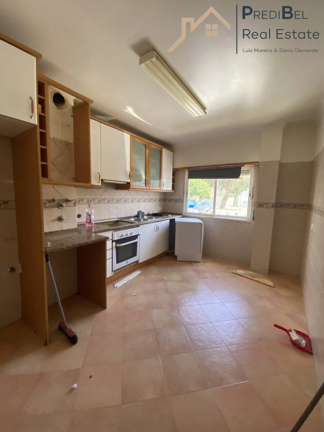 Apartamento T2 para Venda em Algueirão-Mem Martins Foto 9