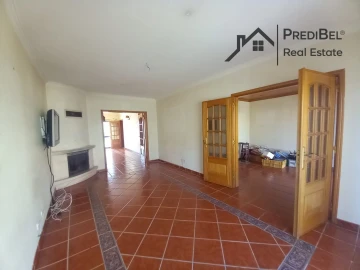 Moradia T4 para Venda em Santo Isidoro