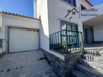 Moradia T4 para Venda em Santo Isidoro